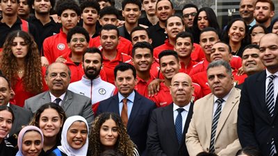 وزير الشباب والرياضة يُعلن تفاصيل زيادات مكافآت الرياضيين