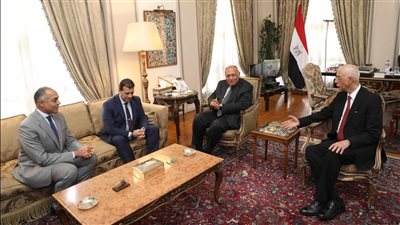 وزير الخارجية يستقبل رئيس مجلس إدارة الهيئة الوطنية للانتخابات