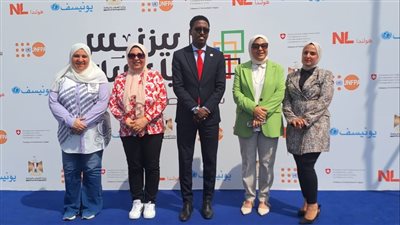 وزير الشباب والرياضة الصومالي يزور معرض 