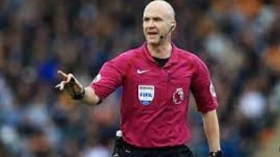 دوري أبطال أوروبا.. برشلونة لا يعرف الفوز تحت صافرة الإنجليزي أنتوني تايلور