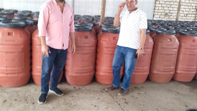 ضبط 20 طن مخلل فاسد بالبحيرة 