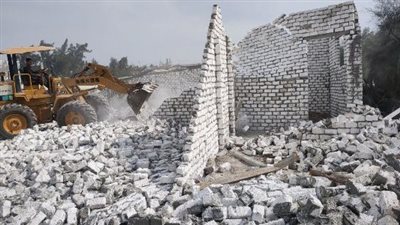 تنفيذ الإزالة الفورية لمحاولات البناء العشوائى بمختلف مراكز الشرقية 