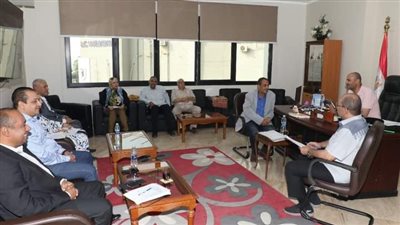  سكرتير بني سويف يعقد اجتماعًا باللجنة العليا لتثمين أراضي أملاك الدولة 