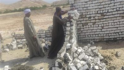 إزالة فورية لحالة تعد بقرية المحروسة بقنا