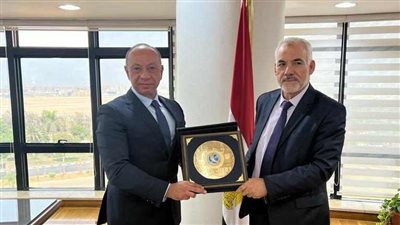 رئيس سلطة الطيران المدني يستقبل نظيره الليبي لبحث التعاون المشترك