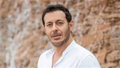مصطفي شعبان مع متحديين الإعاقة في مسابقة عمار 