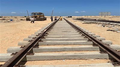  إعادة تأهيل وتطوير خط السكة الحديد 