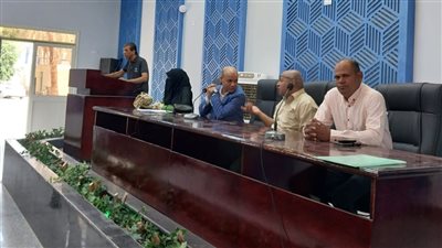 جامعة الوادي الجديد تجري الكشف الطبى والمقابلات الشخصية لطلاب كلية التربية بالداخلة  