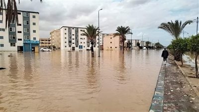السيطرة على سيول مطروح والأمطار تصل الإسكندرية (فيديو) 