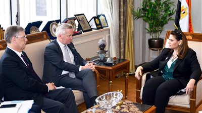 السفير الهولندي بالقاهرة يؤكد حرص حكومته على تنظيم انتقال العمالة