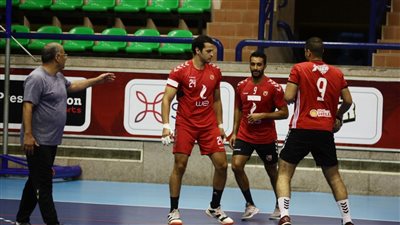 محاضرة بالفيديو ليد الأهلي قبل مواحهة بي إم سي بنصف نهائي بطولة إفريقيا