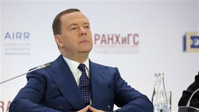 روسيا تُعلّق بسخرية على توقعات المؤشرات الاقتصادية الألمانية