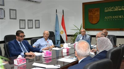 رئيس جامعة الإسكندرية يوقع اتفاقية تعاون مع كلية لوبين للأعمال الأمريكية