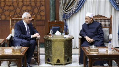 السفير العراقي: العراقيين جميعًا ينتظرون بشغف زيارة فضيلة الإمام الأكبر