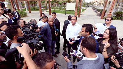  رئيس الوزراء: منطقة المال والأعمال ستصبح أحد أهم المقاصد لجذب الشركات العالمية