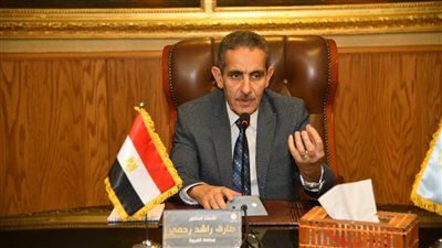 محافظ الغربية يعقد اجتماعًا مع رؤساء المراكز والمدن والأحياء 