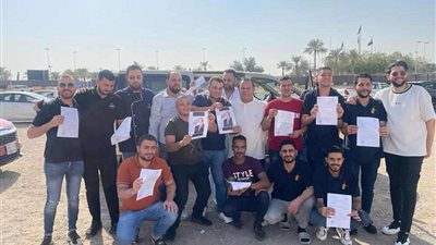 حشود بالمملكة العربية السعودية للمشاركة في الانتخابات الرئاسية المقبلة.. صور