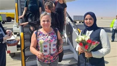 25 رحلة طيران داخلية ودولية تصل مرسى علم اليوم 