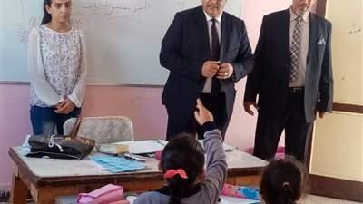 وكيل تعليم جنوب سيناء يشهد طابور الصباح بمدرسة الشهيد سيد زكريا