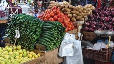 البصل يعود لعرشه من جديد.. أسعار الخضراوات والفاكهة