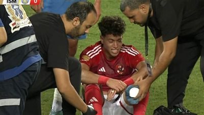 إمام عاشور يبكي بعد تعرضه لإصابة قوية في لقاء الإسماعيلي  .. شاهد 