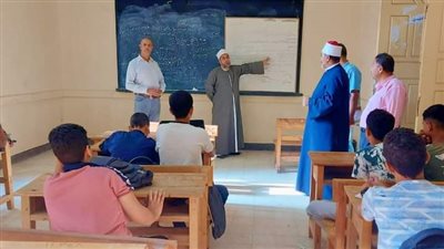 رئيس أزهر الشرقية يتابع سير الدراسة بإدارة شرق الزقازيق التعليمية