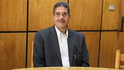 الدكتور عمر محافظ عميدًا لكلية الصيدلة جامعة الأزهر بأسيوط