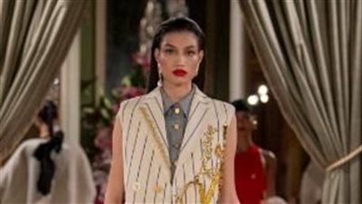 أسبوع باريس يتزين بأبرز صيحات موضة ربيع وصيف 2024