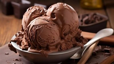 صحي ومفيد.. طريقة عمل آيس كريم بالشوكولاتة في المنزل