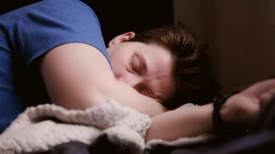 النعاس بعد الأكل يسبب اضطرابات التمثيل الغذائي للكربوهيدرات