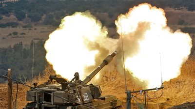 قصف عنيف متبادل بين الاحتلال الإسرائيلي وحزب الله.. فيديو