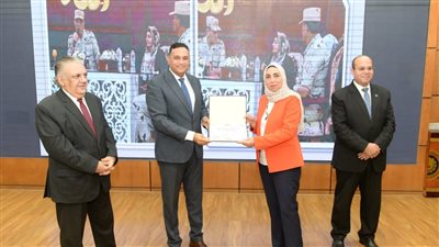 محافظ الدقهلية يكرم المشاركين في القافلة الطبية بشمال سيناء