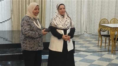 ملتقى أهل مصر بالعريش .. دينا هويدي: استقرار الأسرة هو نواة المجتمع