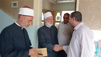 انعقاد امتحانات المحولين بين القسمين العلمي والأدبي بمعاهد سوهاج الأزهرية