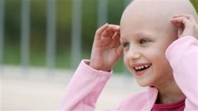 يمنع تكاثر الأورام.. فيتامين شهير يعزز فعالية علاج السرطان بشكل أسرع