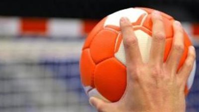 بسبب الكرة .. تفاصيل اعتداء شقيقين علي صاحب سوبر ماركت بطوخ