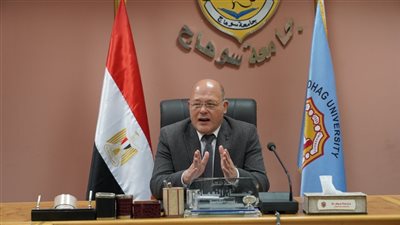 رئيس جامعة سوهاج يوجه بتوفير اللحوم للعاملين بالجامعة بأسعار مخفضة 