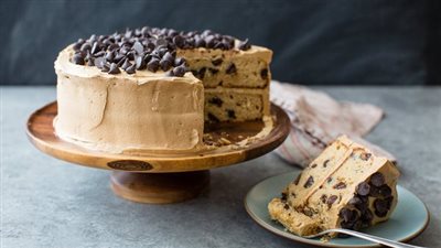 حلوى للانش بوكس.. طريقة عمل كيكة بالشوكليت شيبس اللذيذة