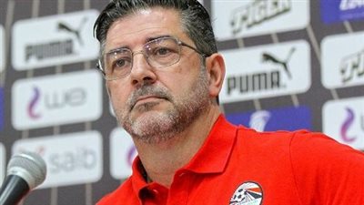 فيتوريا يشكر الإمارات علي تنظيم معسكر منتخب مصر 