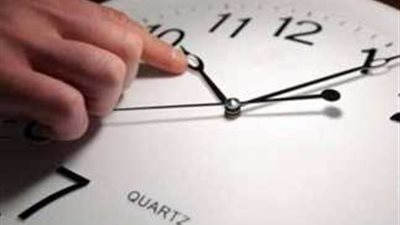 فاضل أيام .. موعد تطبيق التوقيت الشتوي