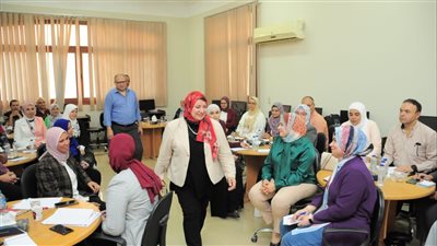  دسوقي يكرم الحاصلين على التدريب لجائزة مصر للتميز الحكومي