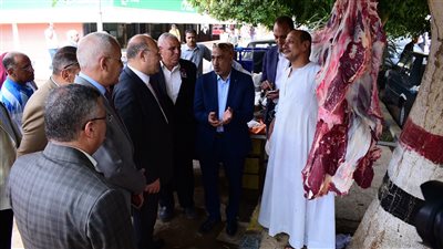 لحوم بلدي طازجة ب240  بجامعة سوهاج 