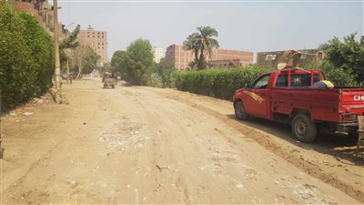 محافظ الجيزة يتابع أعمال تطوير ورصف طريق ٦ أكتوبر بأبوالنمرس بطول ١٩٠٠م