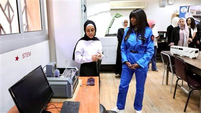 مدرسة المتفوقات STEM بالمعادي تستقبل رائدة فضاء أمريكية