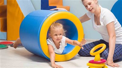 أهم 4 إجراءات صحية تحمي الأطفال حديثي الولادة من الشلل الدماغي|أسباب الإصابة بالمرض