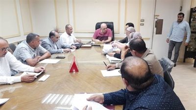 متابعة آخر مستجدات تقنين أوضاع واضعي اليد على أراضي أملاك الدولة بالبحيرة 