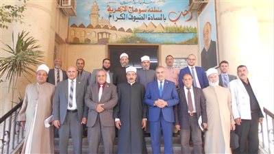 نائب رئيس المنظمة العالمية لخريجي الأزهر يترأس اجتماعا لفرع سوهاج