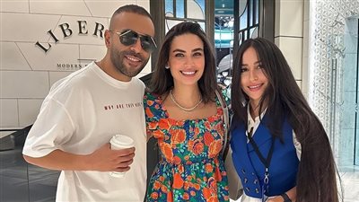 شاهد.. بفستان ساحر نانسي نور تتألق برفقة تامر عاشور في أول ظهور لهما
