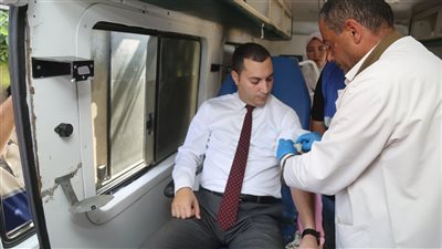 إقبال على حملة التبرع بالدم للشعب الفلسطينى بمشاركة نائب محافظ كفرالشيخ