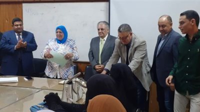 ختام المرحلة الثانية من حزمة البرامج التدريبية للأطباء المكلفين بـ11 محافظة